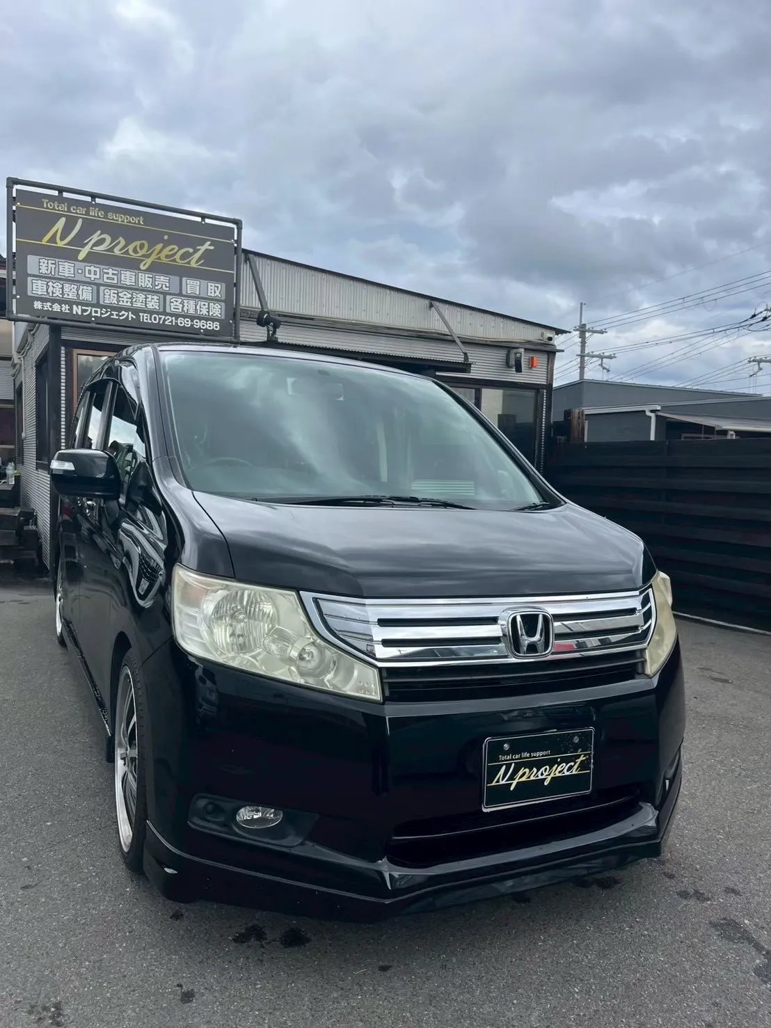 ステップワゴン　フロントドア　事故　交換　修理　点検　整備　凹み　ガリ傷　鈑金塗装　河内長野　狭山　富田林　自社整備工場　Nプロジェクト