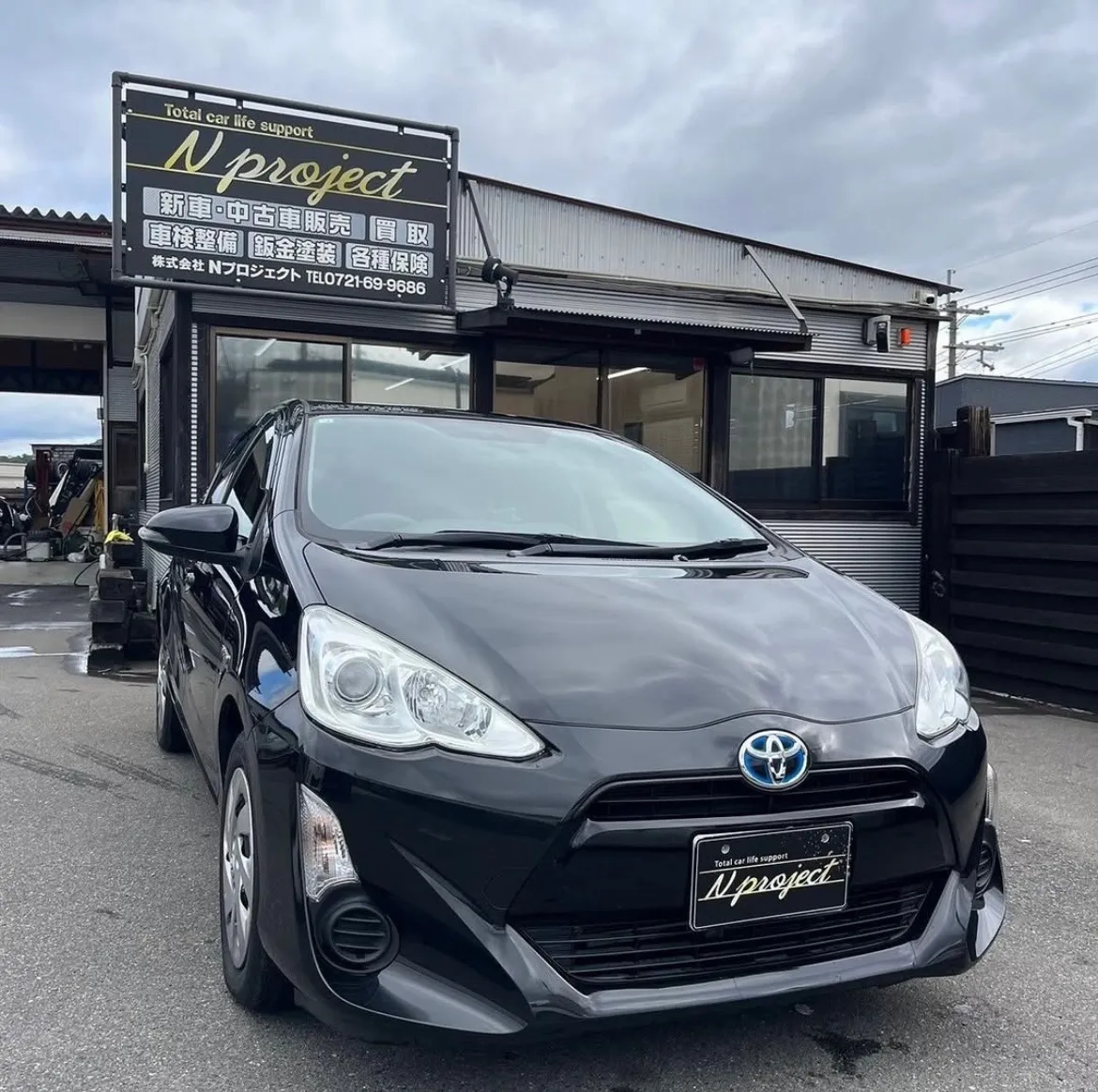 アクア　TOYOTA  鈑金　塗装　事故　修理　交換　凹み　ガリ傷　保険　河内長野　富田林　狭山　南大阪　自社整備工場　Nプロジェクト