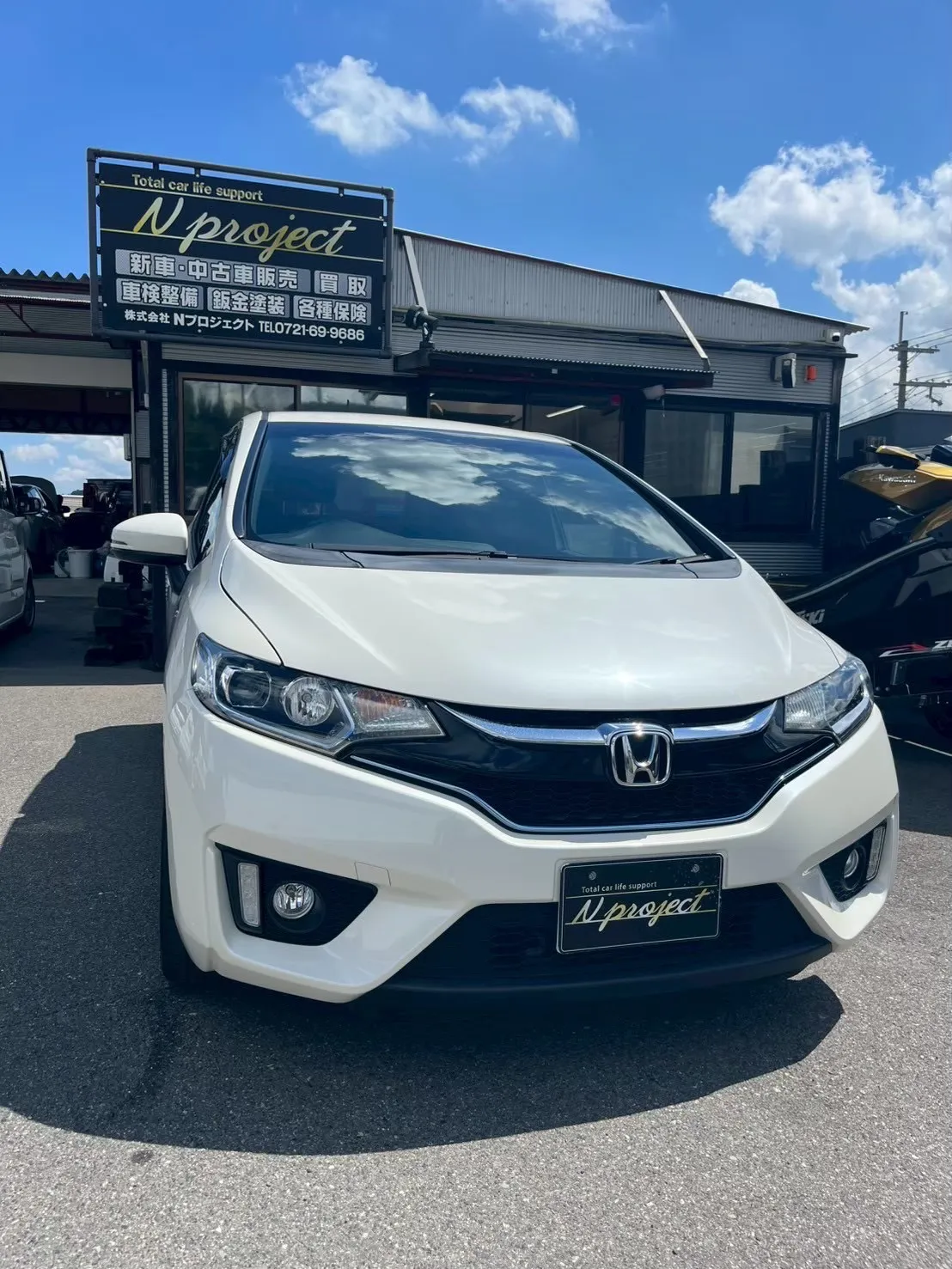 フィット　ホンダ　ガリ傷　凹み　事故　交換　修理　保険　鈑金塗装　河内長野　狭山　富田林　南大阪　自社整備工場　Nプロジェクト