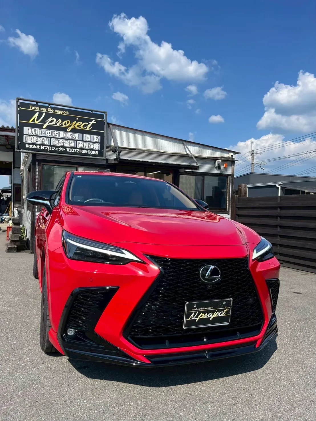 レクサス　NX  　凹み　事故　交換　修理　鈑金塗装　磨き　取付　保険　河内長野　狭山　富田林　南大阪　自社整備工場　Nプロジェクト