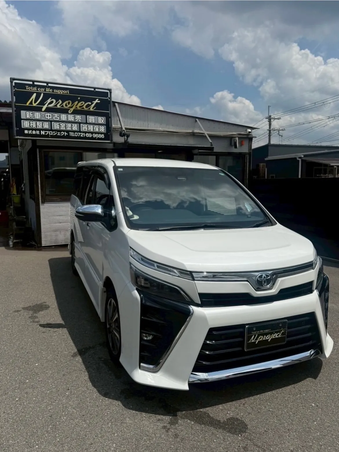 ヴォクシー　ガリ傷　凹み　事故　交換　修理　保険　点検　鈑金塗装　河内長野　富田林　狭山　南大阪　自社整備工場