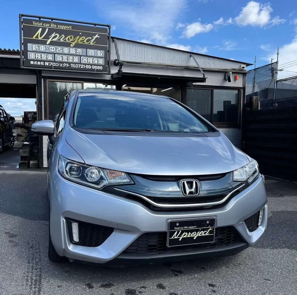 フィット　ホンダ　ガリ傷　凹み　事故　交換　修理　保険　鈑金塗装　河内長野　狭山　富田林　南大阪　自社整備工場　Nプロジェクト