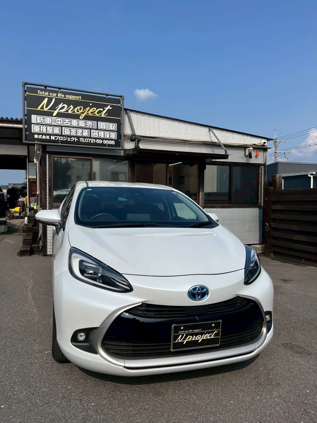 アクア　TOYOTA  鈑金　塗装　事故　修理　交換　凹み　ガリ傷　保険　河内長野　富田林　狭山　南大阪　自社整備工場　Nプロジェクト