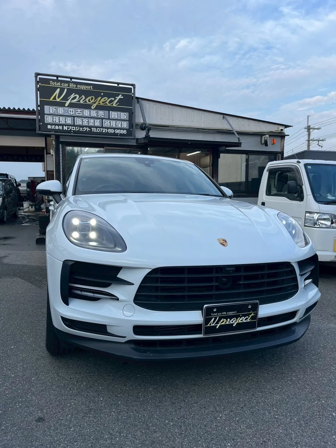 ポルシェ　マカン　外車　人気車　事故　交換　修理　鈑金塗装　保険　河内長野　狭山　富田林　南大阪　自社整備工場　Nプロジェクト