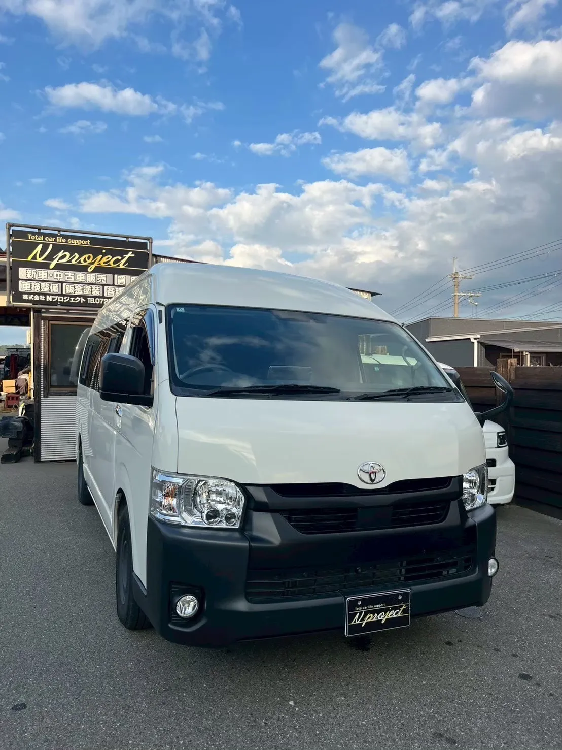 ハイエース　TOYOTA   事故　交換　整備　点検　鈑金塗装　保険　河内長野　狭山　富田林　南大阪　自社整備工場　Nプロジェクト