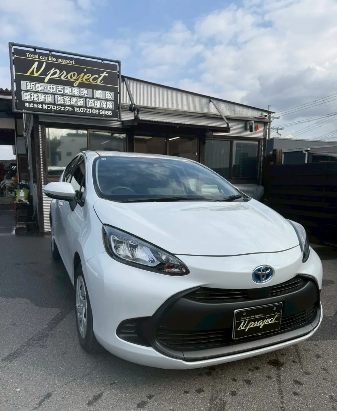 アクア　TOYOTA  鈑金　塗装　事故　修理　交換　凹み　ガリ傷　保険　河内長野　富田林　狭山　南大阪　自社整備工場　Nプロジェクト