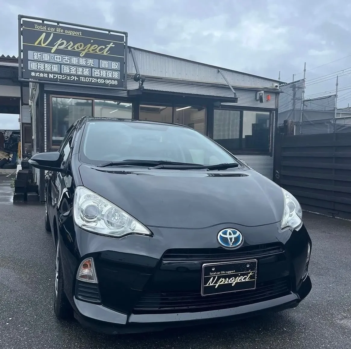 アクア　TOYOTA  鈑金　塗装　事故　修理　交換　凹み　ガリ傷　保険　河内長野　富田林　狭山　南大阪　自社整備工場　Nプロジェクト